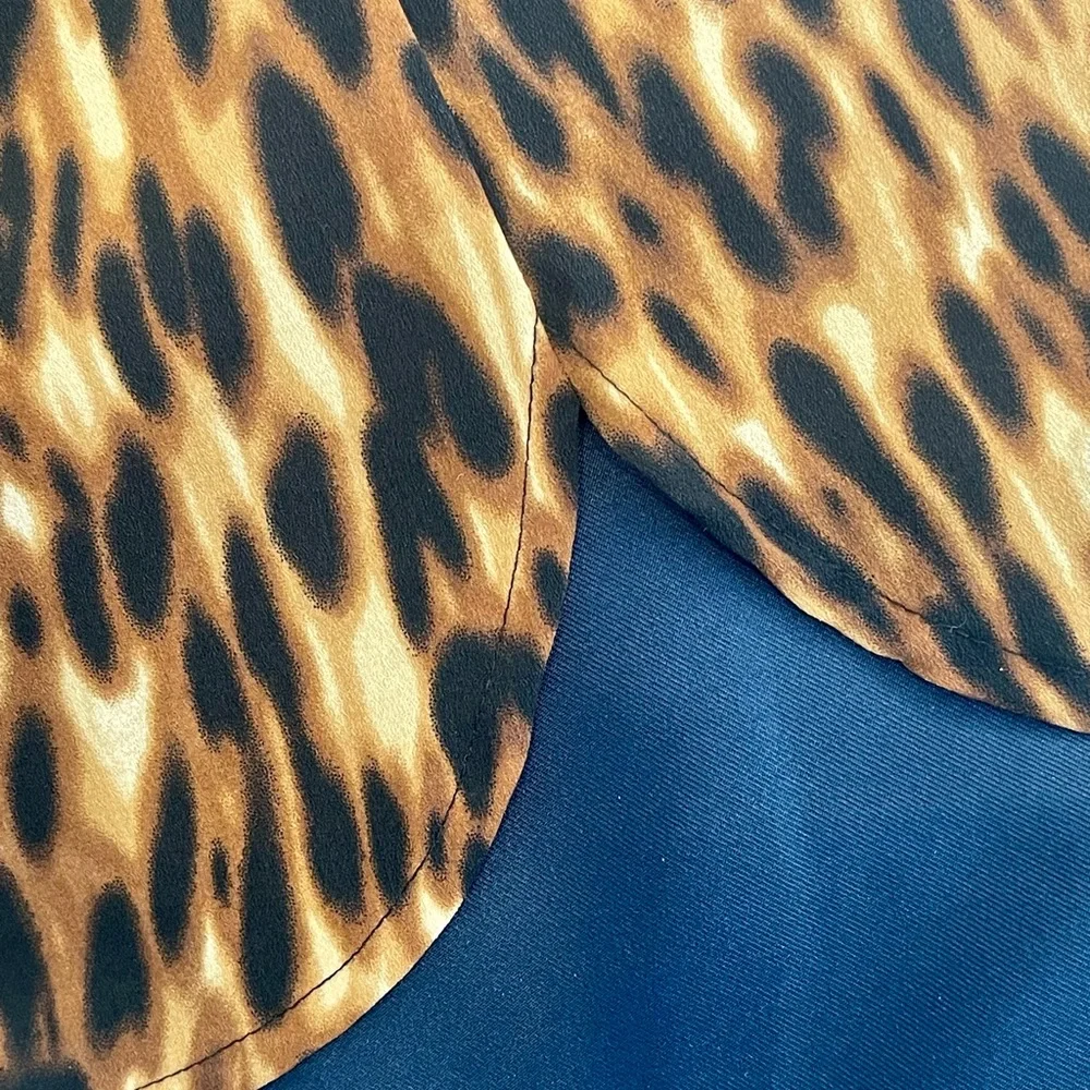 Anne Klein Sz.L animal print blouse - Picture 7 of 8